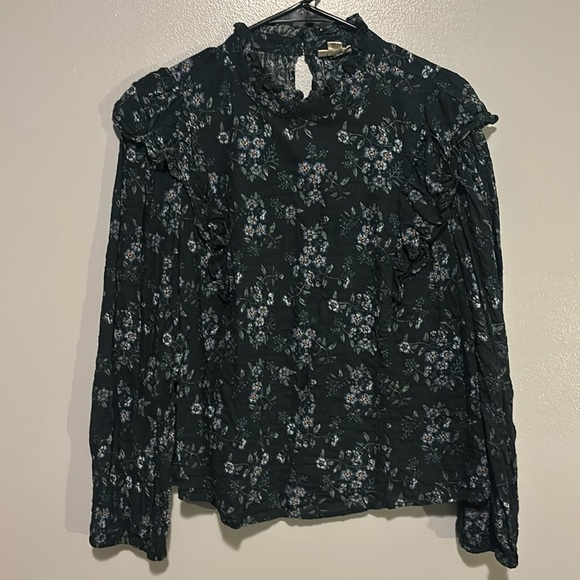 A.N.A. Long sleeved blouse. Size 0X. Dark green, floral. - Picture 1 of 9